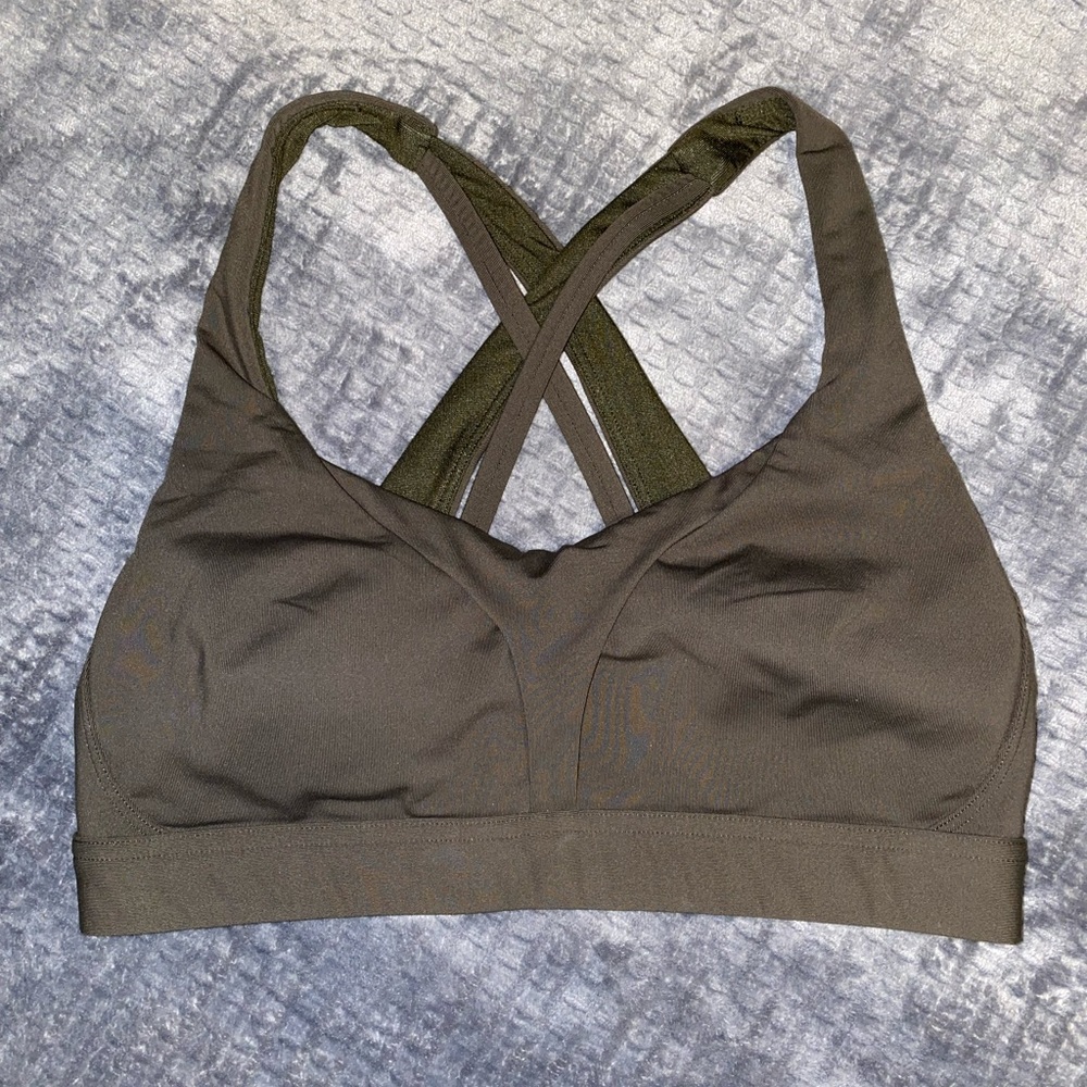 NWOT Lululemon Sports Bra